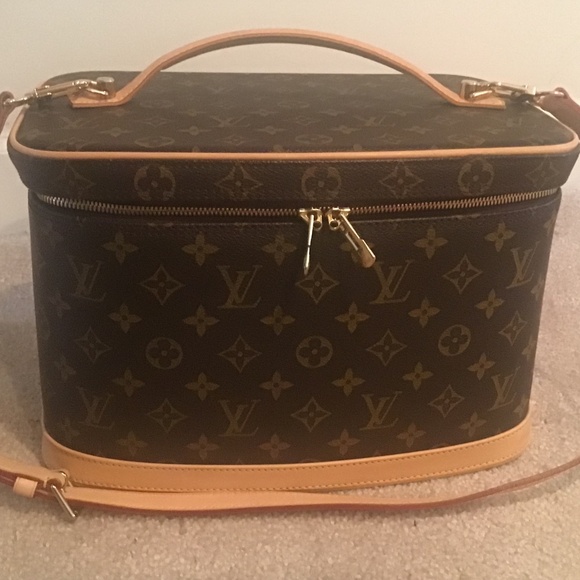 Louis Vuitton Vanity Case - Picture 1 of 16